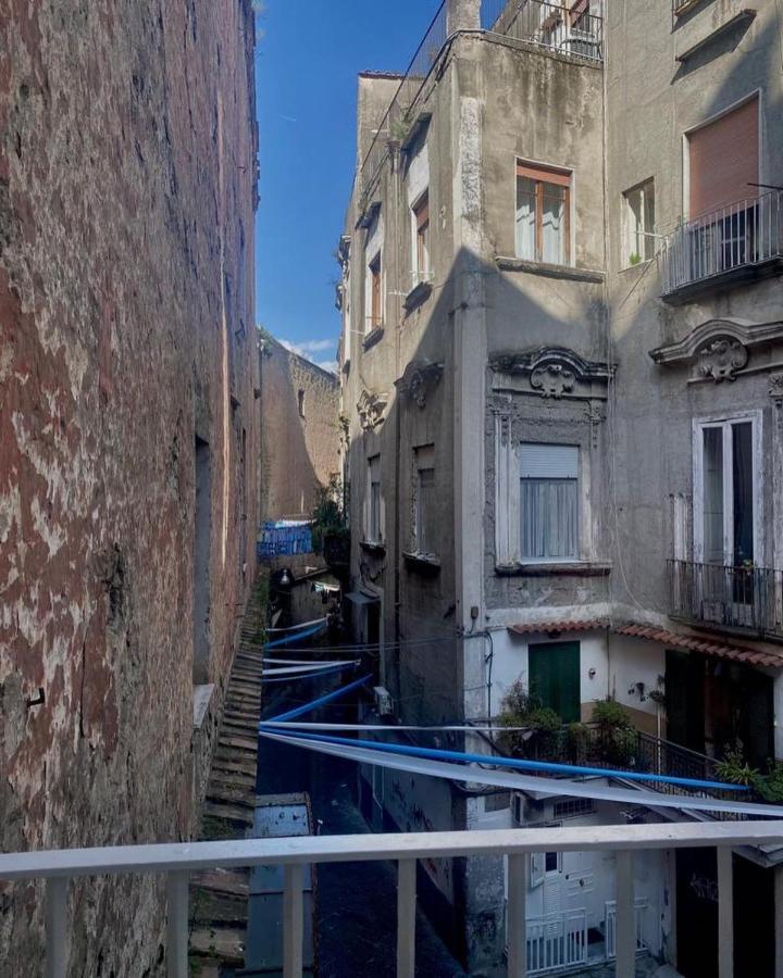 Hotel Domus Pisanelli à Naples Extérieur photo